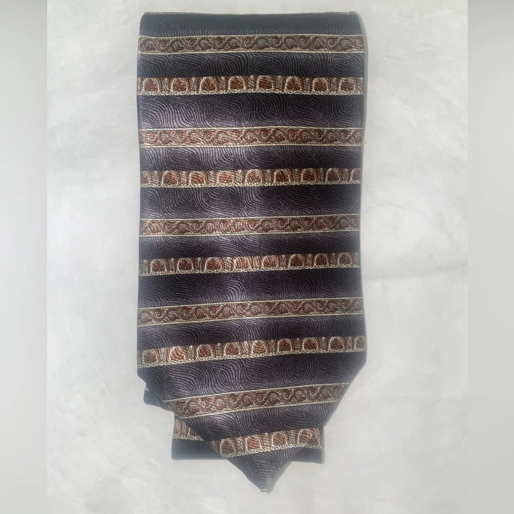 GEOFFREY BEENE Black Brown Silk Necktie Tie Horizontal Geo Stripe USA $30 lcsr